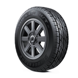 Neumático Bridgestone D687 225/65R17 H/T para ciudad y carretera