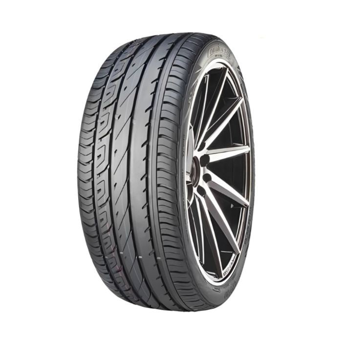 Neumático Comforser CF700 195/40R17 H/T para ciudad y carretera