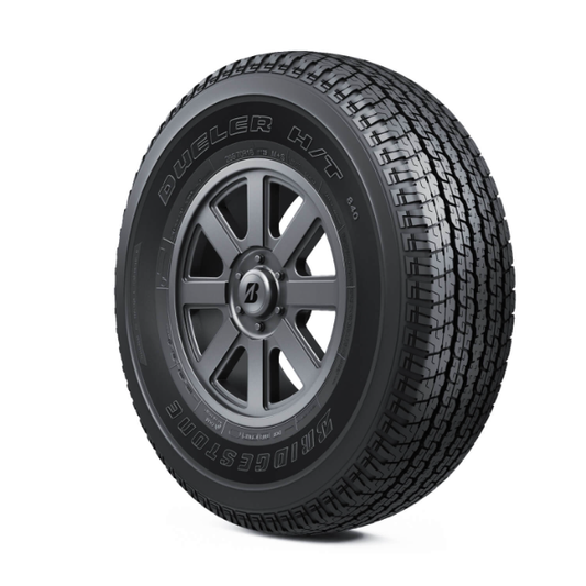 Neumático Bridgestone D840 225/70R17 H/T para ciudad y carretera